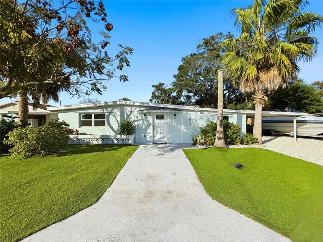 WELCOME TO 6827 SANDERLING DRIVE