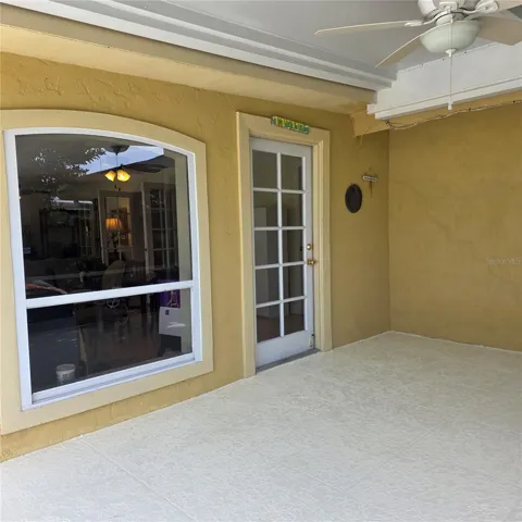 Covered lanai with ceiling fan