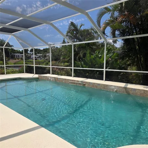 31x14 Sparkling Pool
