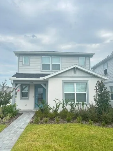 Actual home photo. Colors, finishes, textures and options may appear differently in person due to variations in monitors and viewing devices.