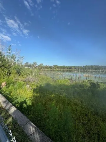 LAKE-VIEW