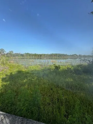LAKE-VIEW