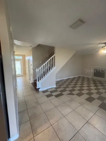 FAMILYROOM A&NOOK AREA