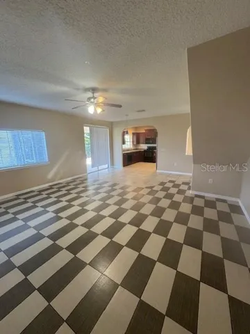 FAMILYROOM