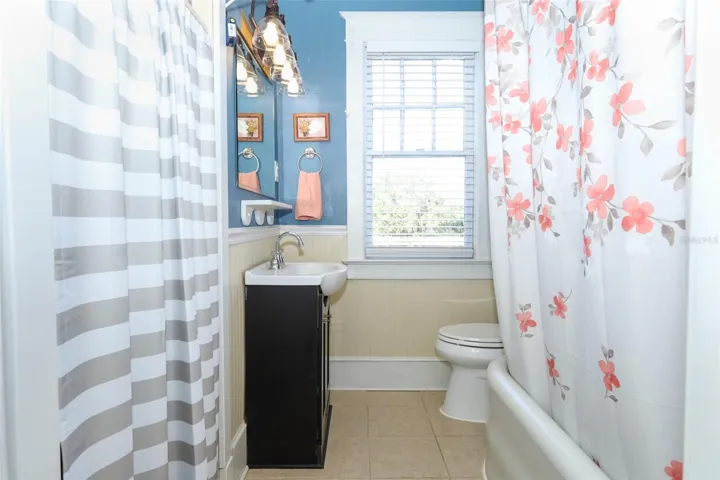 Primary Bath - 1st Floor
