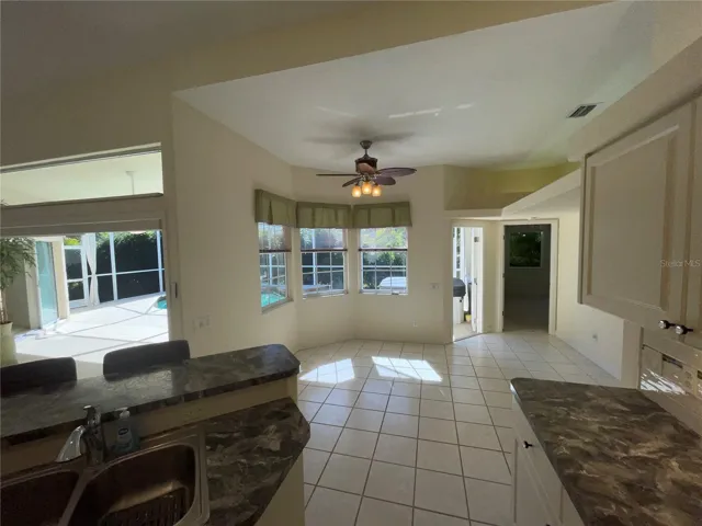 Kitchen/Eating Area