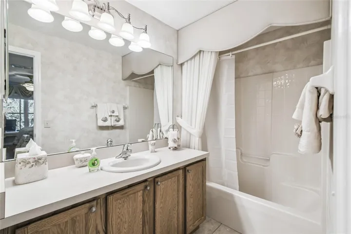 ENSUITE BATH