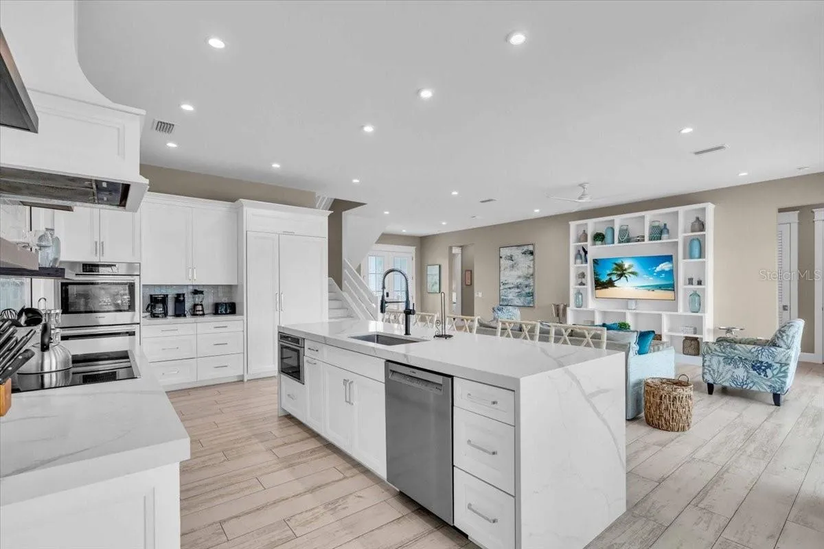 149 McKinley Drive, Sarasota, FL 34236
