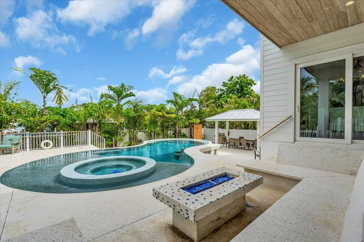149 McKinley Drive, Sarasota, FL 34236