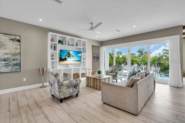 149 McKinley Drive, Sarasota, FL 34236