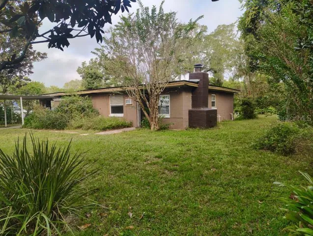 Welcome home to 20621 SE Hwy 42