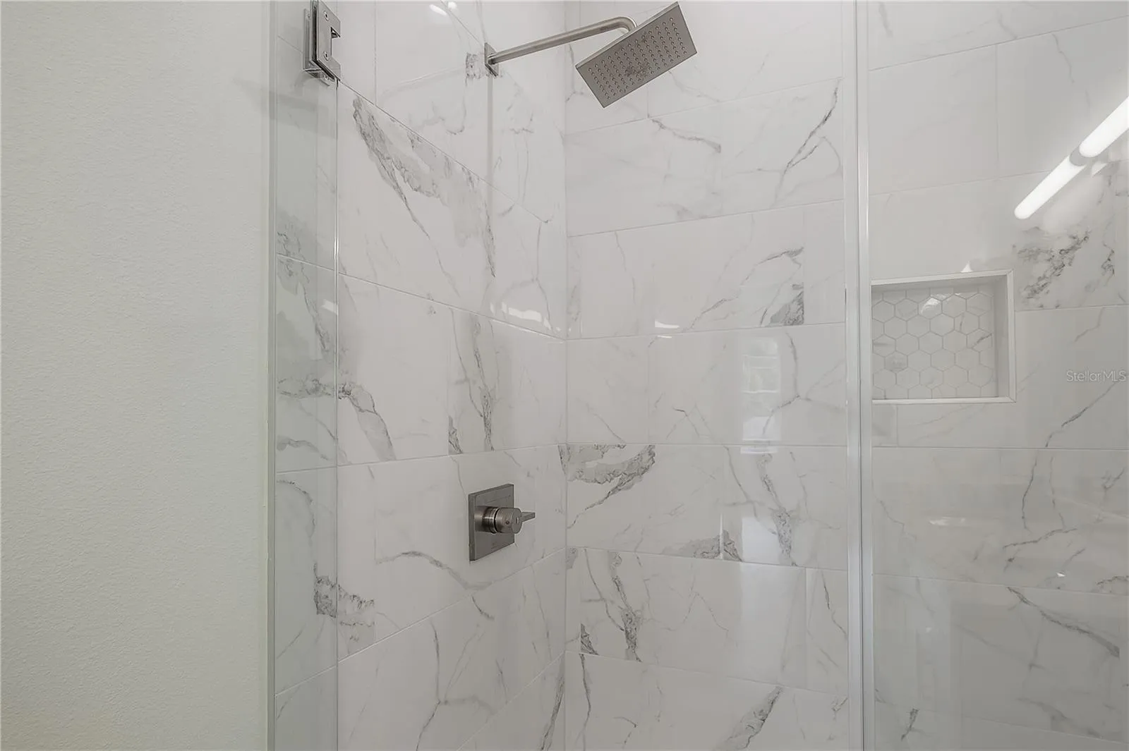 Primary En Suite Bath