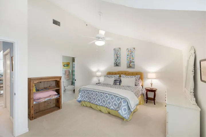 3rd Bedroom (upper level)