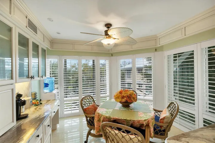 Breakfast Nook