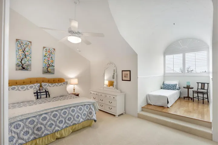 3rd Bedroom (en suite) on upper level features an alcove & spacious walk-in closet