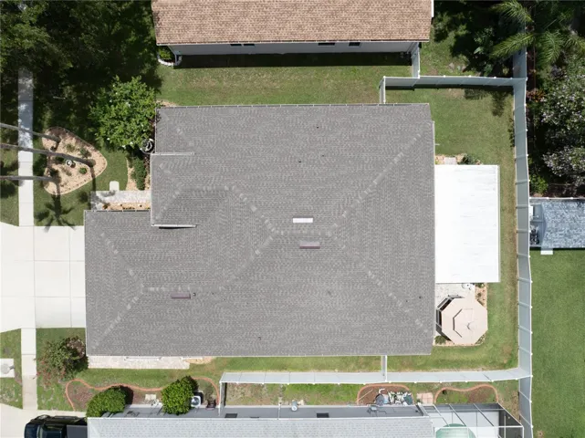 Aerial of lot layout, completely fenced yard