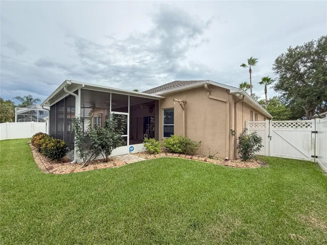 Completely fenced with side gate!
