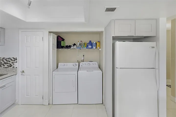 Washer & Dryer in Unit