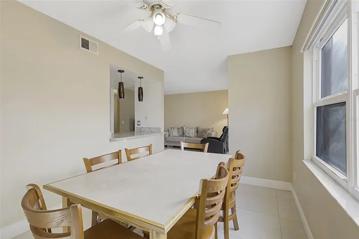 Dinning Room Pic 2