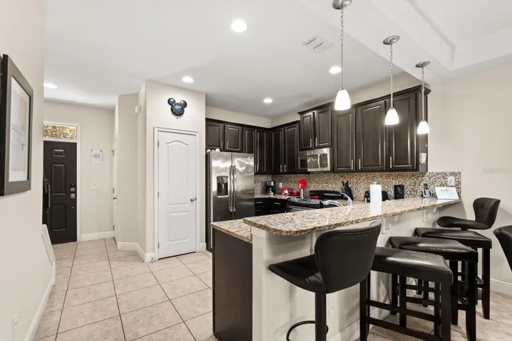 Kitchen and dinette