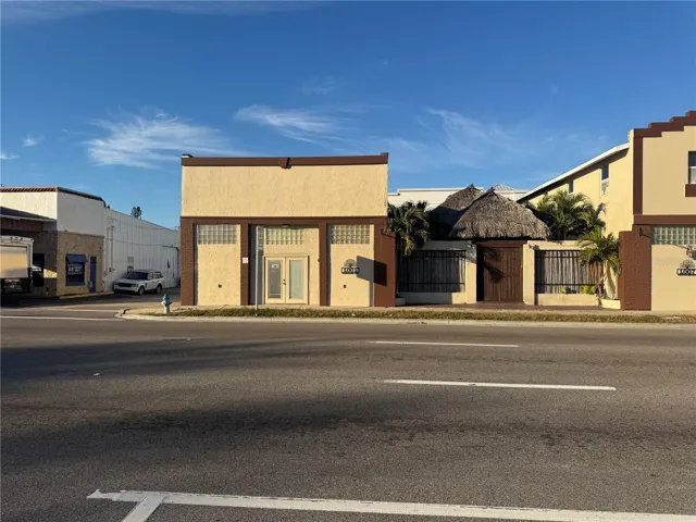 1001 Manatee Ave