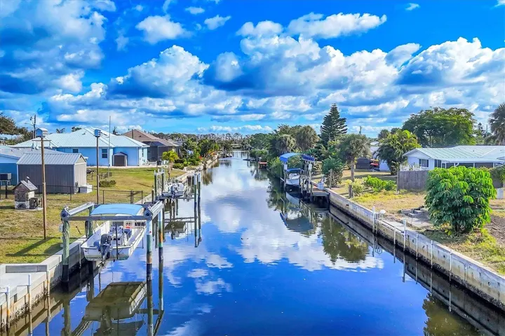 Boat lift canal access