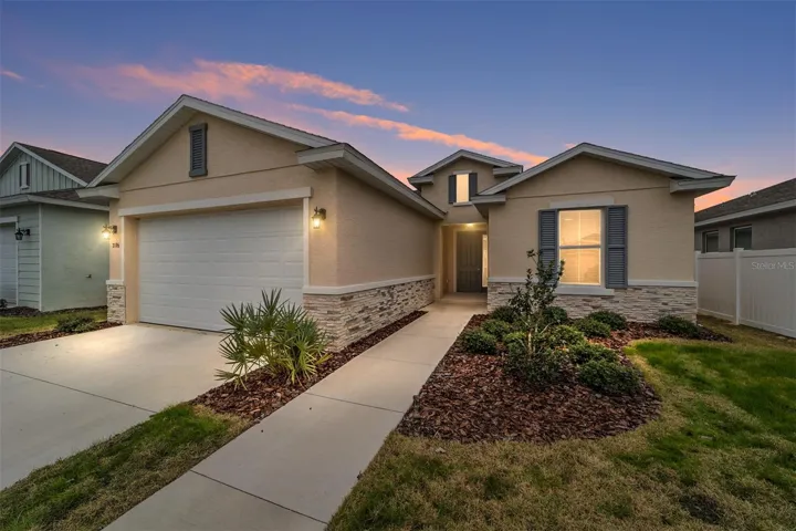 Welcome Home to 7169 SW 6qst Pl., Ocala FL 34474