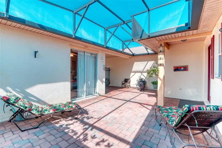 screened in courtyard