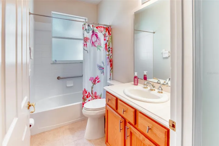 2nd bathroom