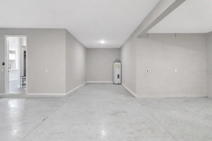 4 Car Garage