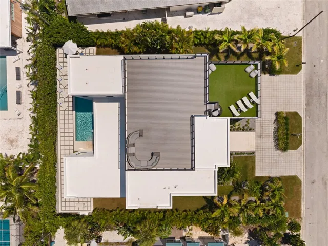 Overhead of 1212 Center Place property