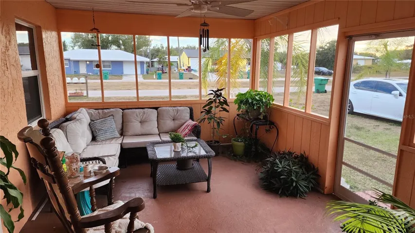 Sunny Florida Room