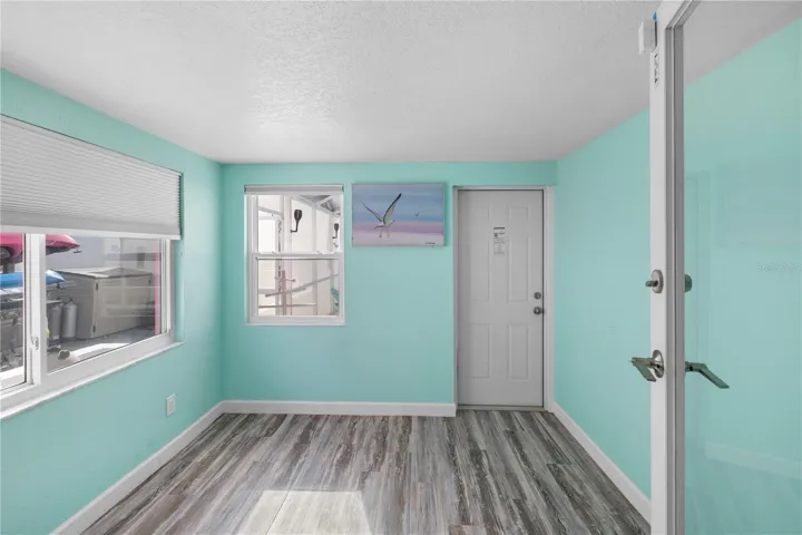 office / Bonus Room