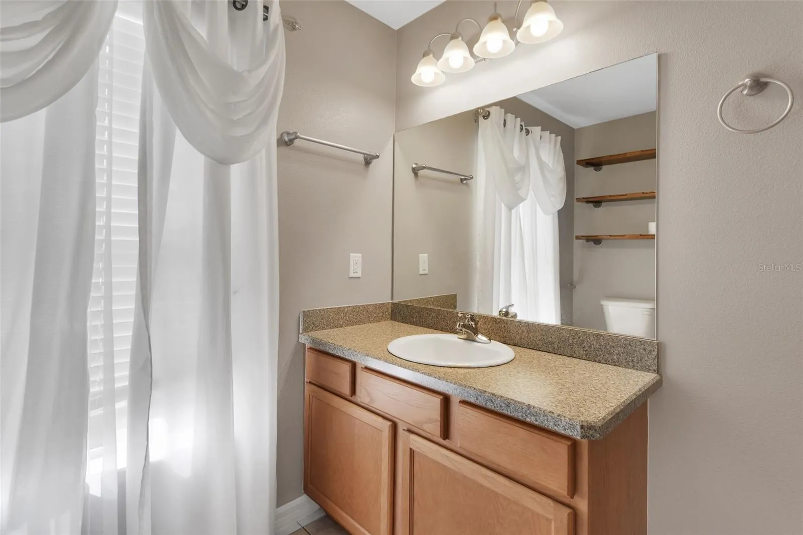 GUEST BATH