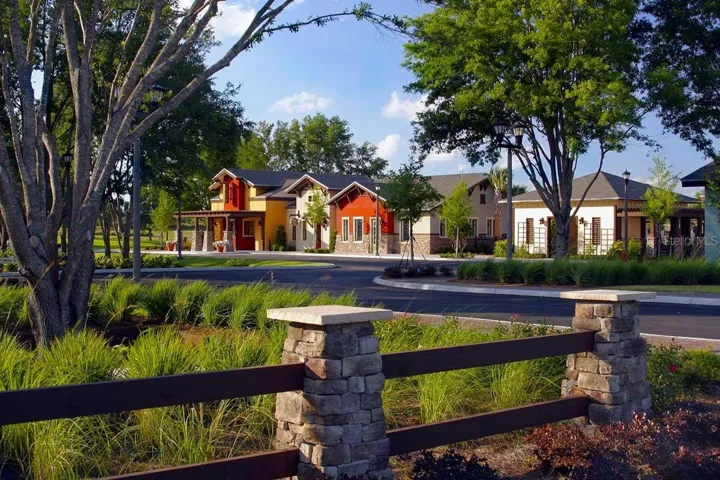 Arlington Ridge Village Stores
