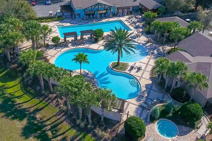 Resort-style pool w/beach entry. For aerobics, lap swimming, and other “aquacize” activities, visit the heated fitness pool adjacent to the fitness center. And for a muscle-soothing soak after your work-out or just for relaxing, try our over-sized spa with therapy jets.