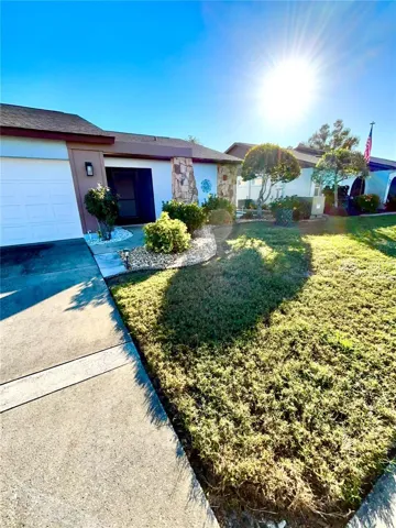 209 Persimmon St- Freshly painted exterior