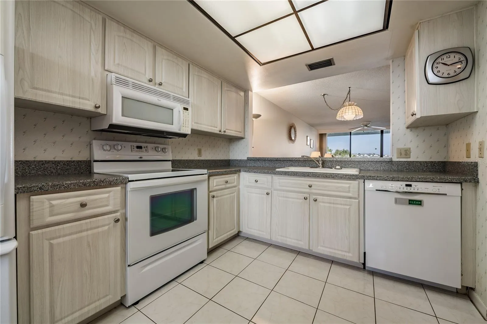 Lots of counter space