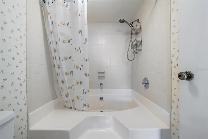 Tub/Shower combination