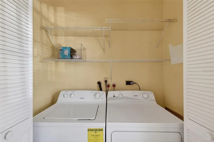 LAUNDRY CLOSET