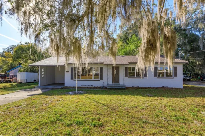 Charming renovated 3/1.5 with carport
