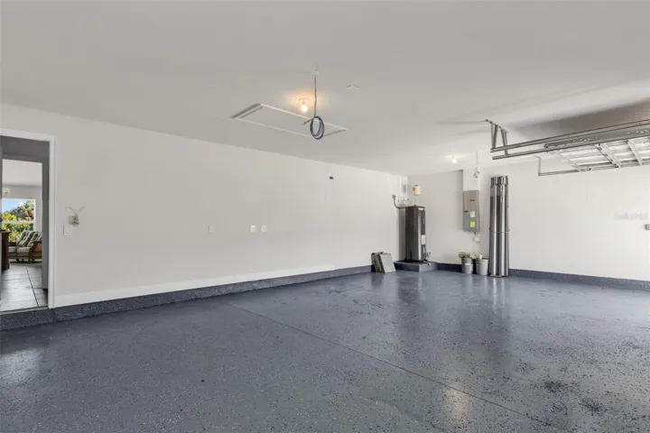3 Car Garage