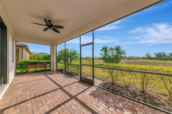 screened rear lanai