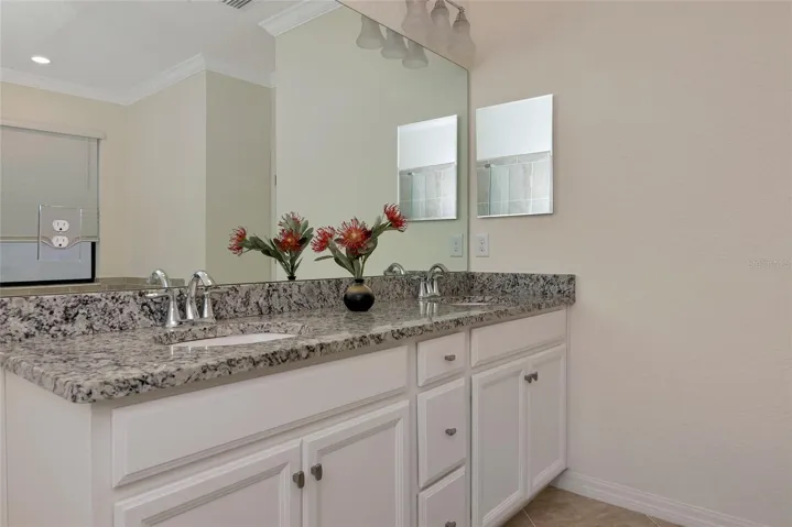 guest bathroom 2