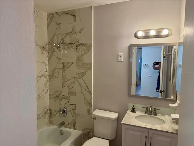 2229 NEW BATHROOM