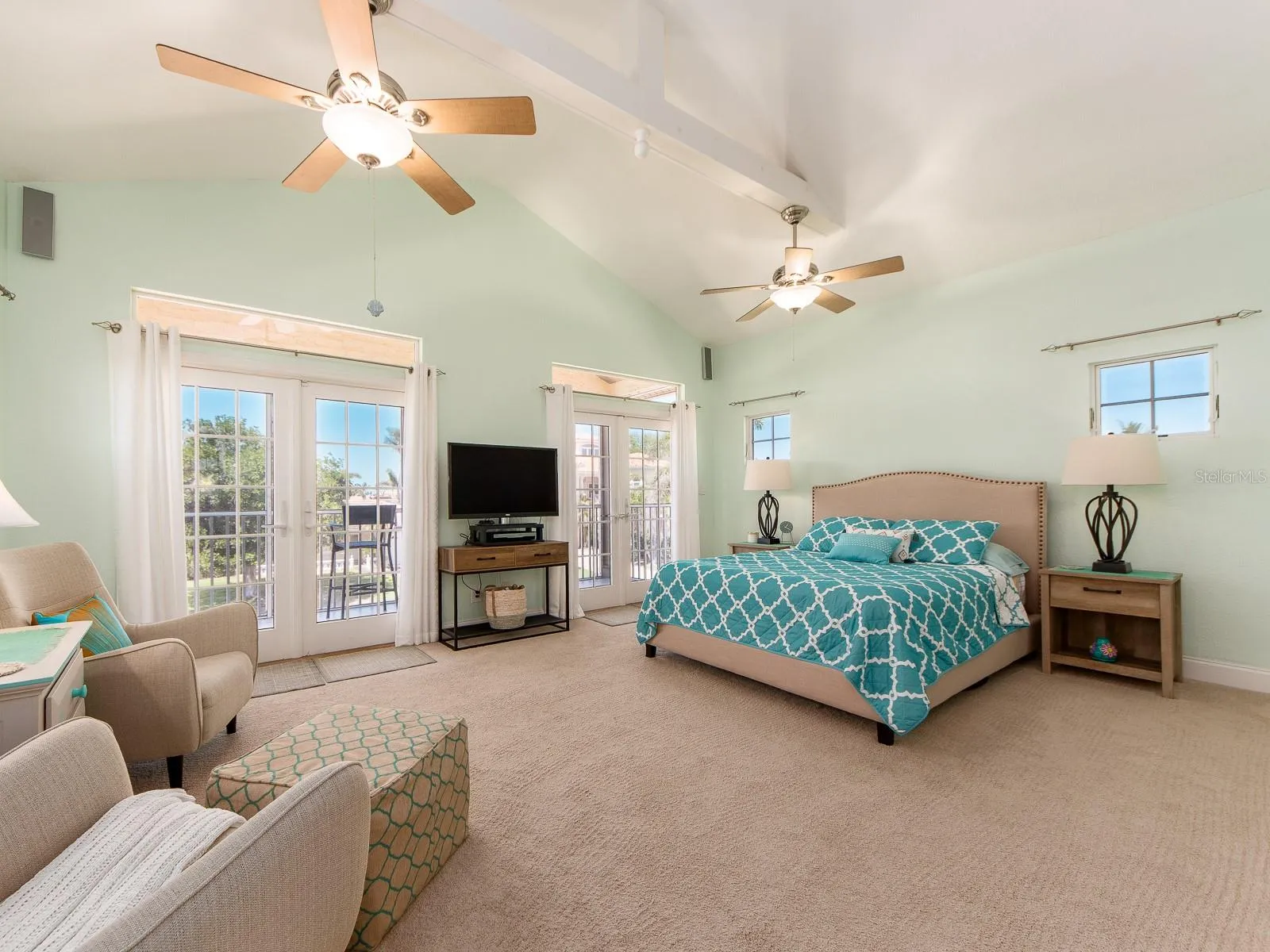 Second floor retreat