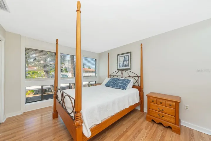 bedroom  2nd floor