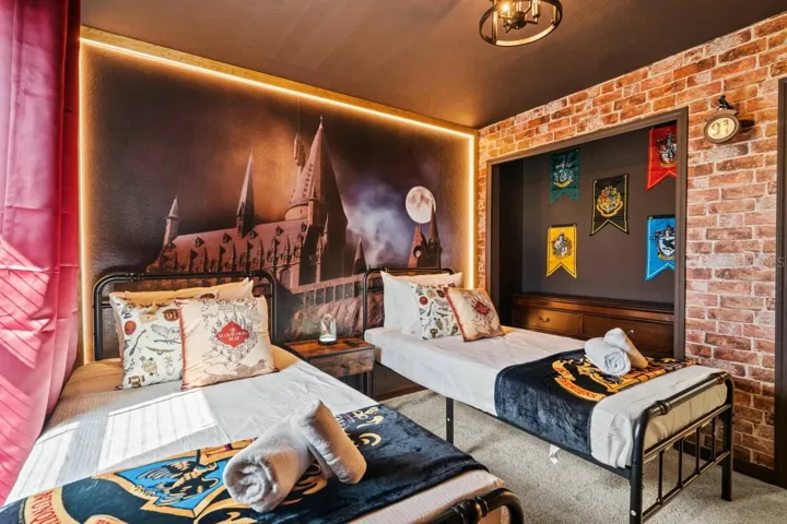 hp bedroom