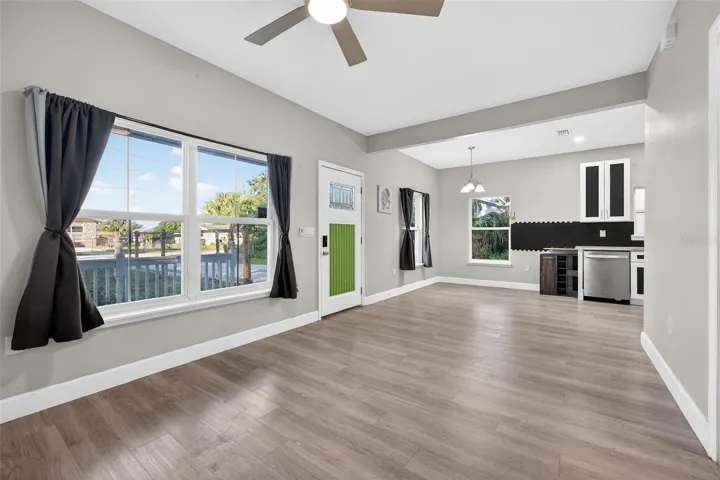 Open Floor Plan Living Rm/Dining Areas