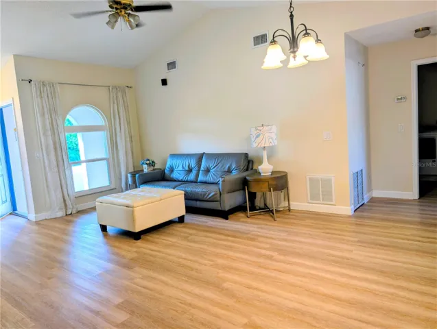 Living/Dining Area